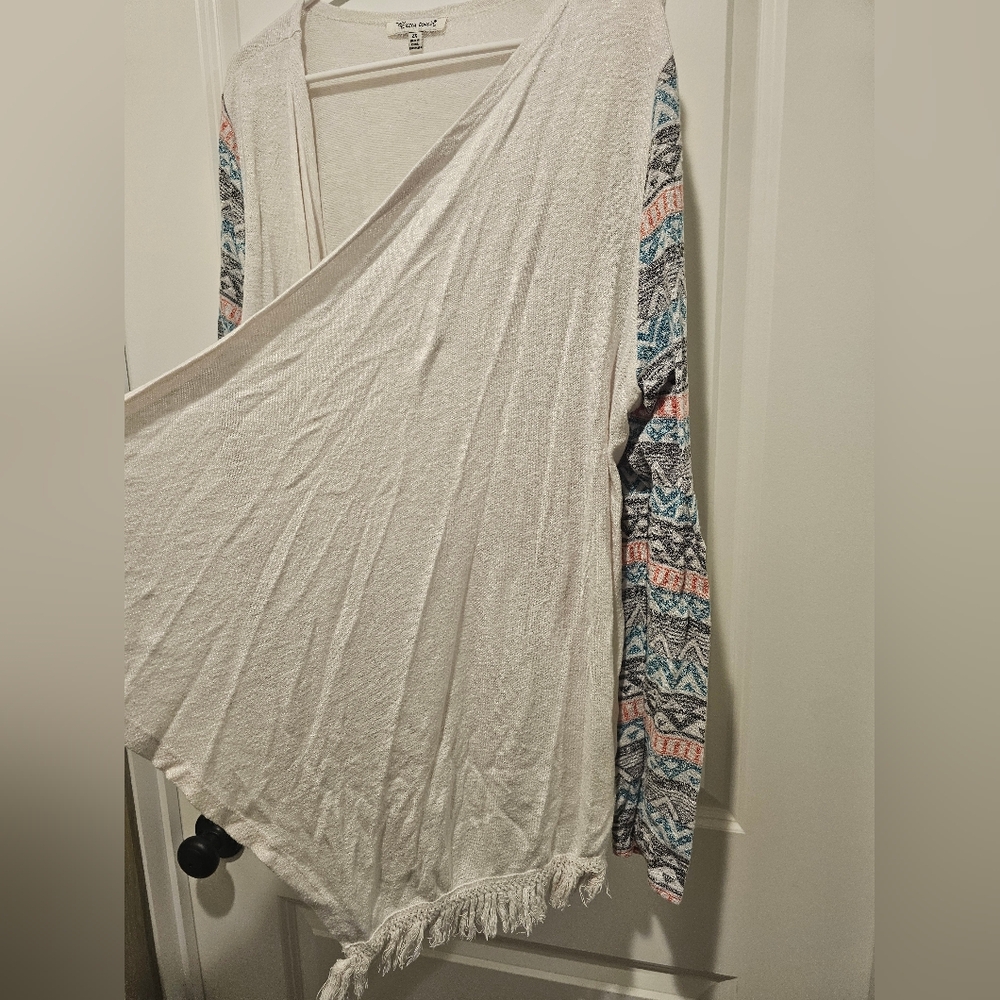 Cardigan - Picture 2 of 6